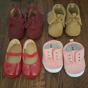 Bundle of shoes size 6-12 Months